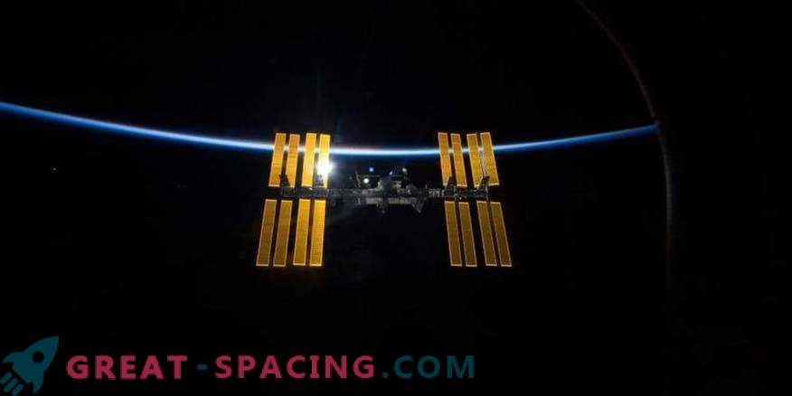 Posadka ISS se dopolni s tremi novimi člani