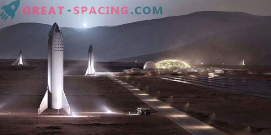 Ilon Musk napoveduje ceno poleta na Mars.