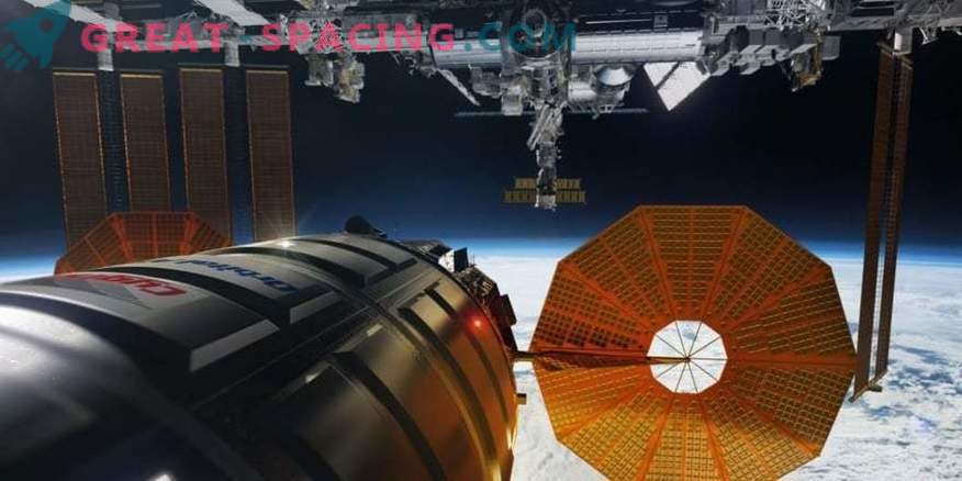 Boeing in SpaceX naj ne bosta letela na ISS leta 2019