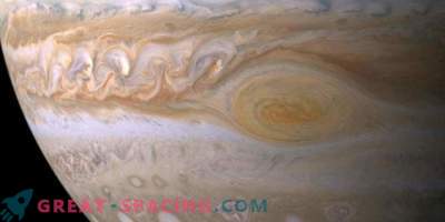 Невероятни метеорологични явления в голямото червено петно ​​на Юпитер