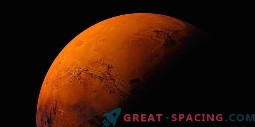 Marsovski greben prikazuje barvne sposobnosti roverja.