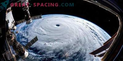 Што изгледа тајфунот Скали од Trami од висината на ISS