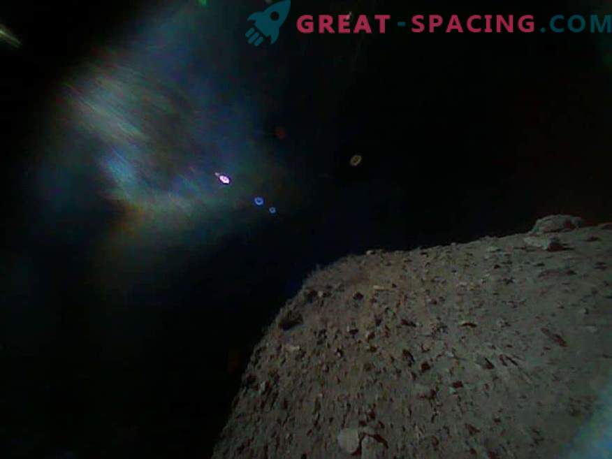 Hayabusa-2 odloži spuščanje sonde na asteroid Ryugu