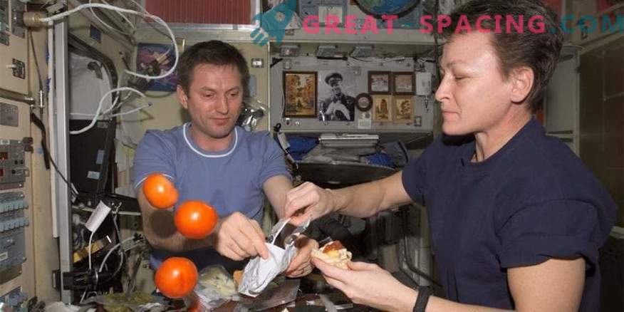 Kako astronavti ISS: dnevna rutina, prosti čas, spanje in hrana