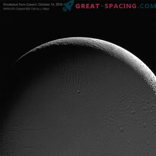 Cassini probe Enceladus, osupljive fotografije