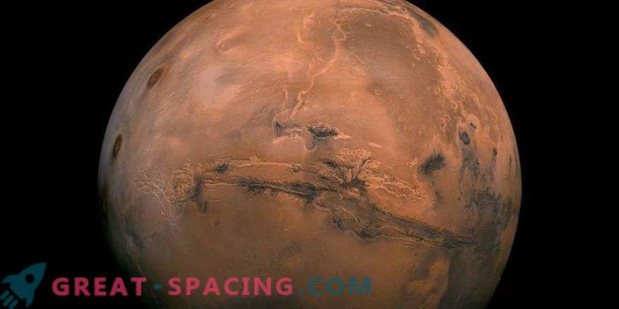 Roversi z lastnim pogonom, ki raziskujejo maroško puščavo za prihodnje Marsove študije