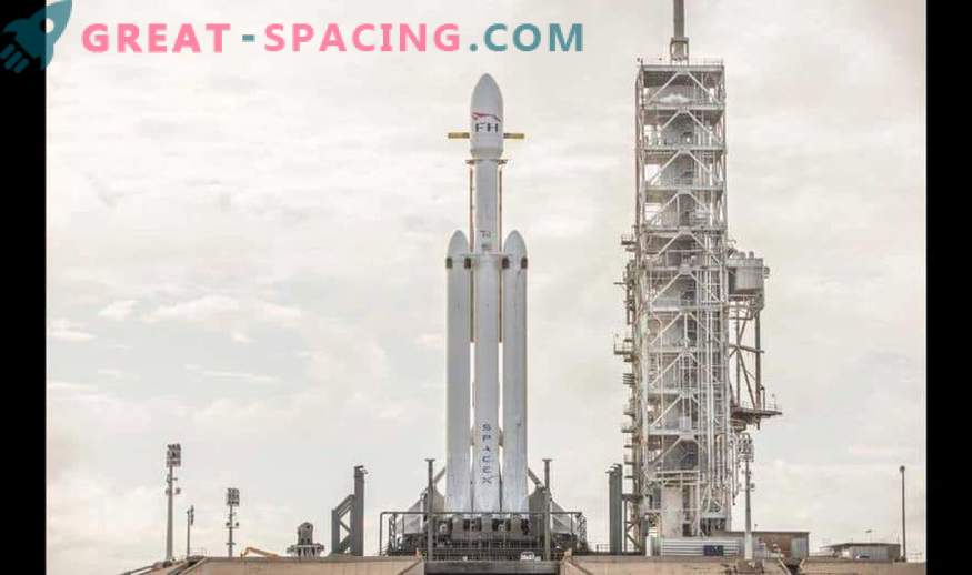 SpaceX testira novo veliko raketo