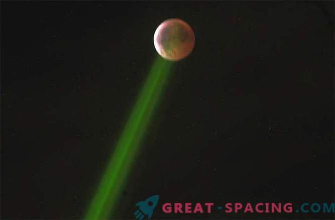 Izbor najboljših fotografij mesečevega mrka