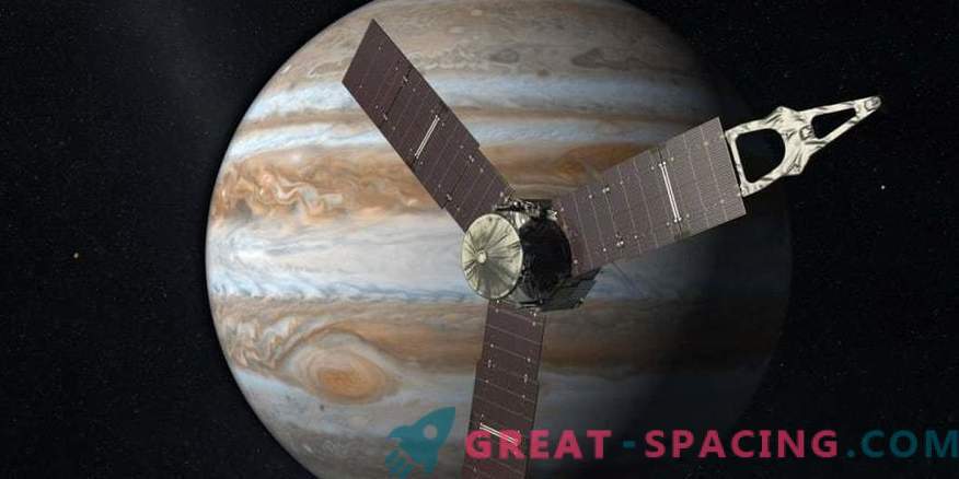 Juno je že tretjič uspešno oblekel oblake Jupitra