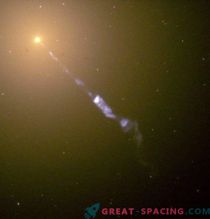 Kako pomembna je prva fotografija črne luknje