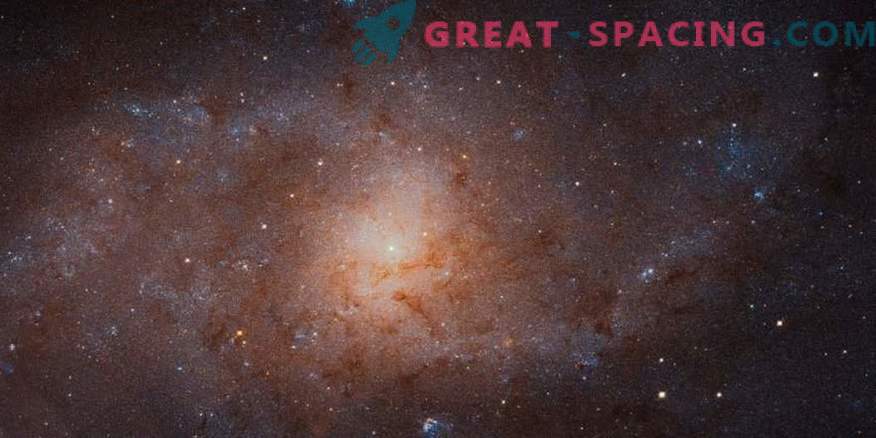 Neverjetna galaksija trikotnika v Hubblovem pregledu