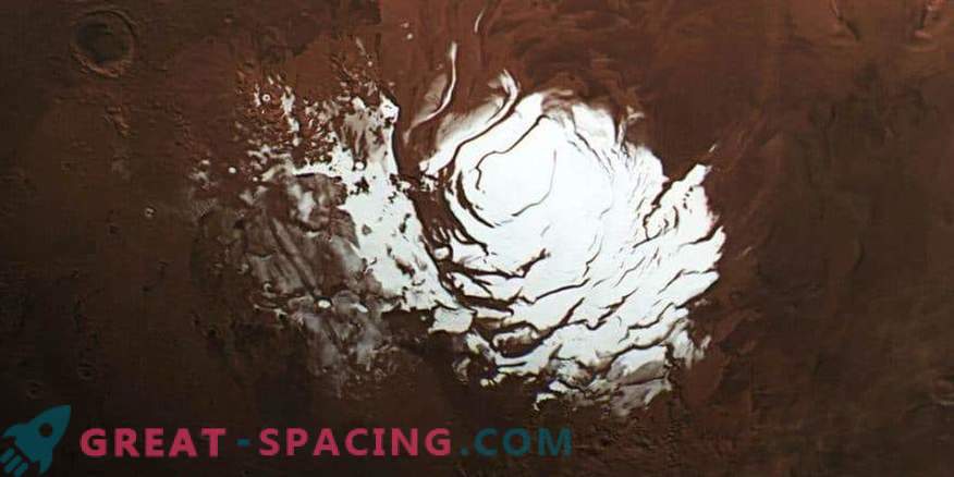 Kaj je skrito pod južno polarno kapo Marsa