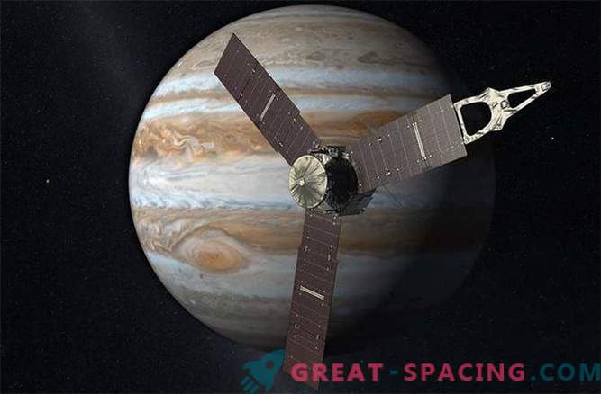 Yunona vesoljska postaja nekontrolirano pristopi k Jupiterju
