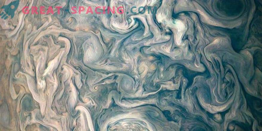 Fotografije prostora: Kaotični oblaki Jupitra
