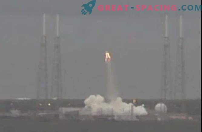 Vesoljsko plovilo SpaceX Dragon je opravilo prvi poskusni let