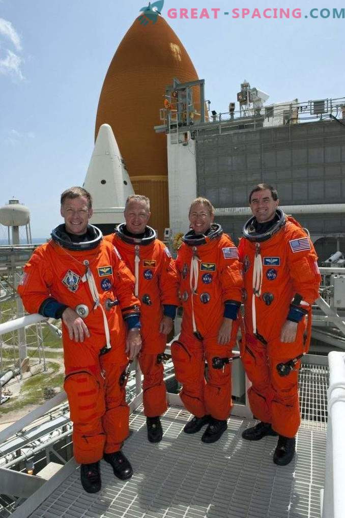 Boeing za astronavte kaže skušnjava vesoljskih oblek