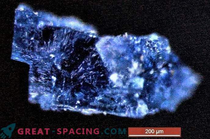 Meteoriti skrivajo sestavine za življenje.