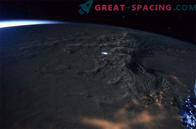 Astronavti so ujeli osupljiv pogled na vihar na vzhodni obali ZDA.