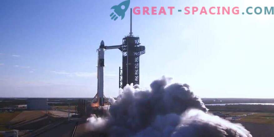 El lanzamiento de la prueba de cápsula de tripulación de SpaceX está programado para febrero